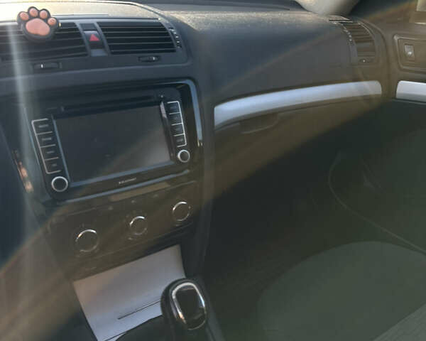 Серый Шкода Октавия, объемом двигателя 1.6 л и пробегом 311 тыс. км за 6400 $, фото 14 на Automoto.ua