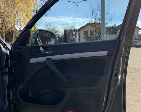 Серый Шкода Октавия, объемом двигателя 1.8 л и пробегом 233 тыс. км за 6800 $, фото 16 на Automoto.ua