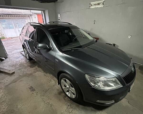 Шкода Октавия 2011 в Житомире на Automoto.ua Серый Шкода Октавия, объемом двигателя 1.8 л и пробегом 167 тыс. км за 7800 $, фото 17 на Automoto.ua