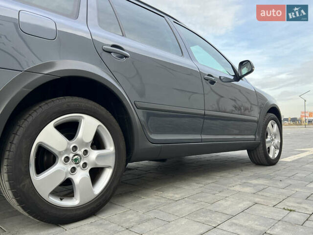 Серый Шкода Октавия, объемом двигателя 2 л и пробегом 211 тыс. км за 13200 $, фото 51 на Automoto.ua