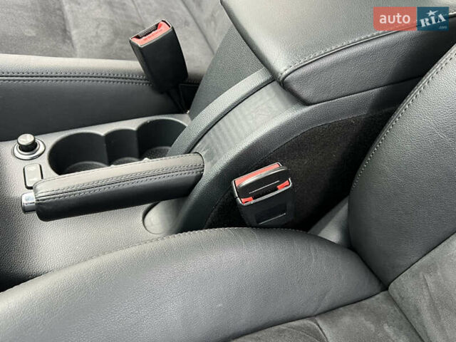 Серый Шкода Октавия, объемом двигателя 2 л и пробегом 211 тыс. км за 13200 $, фото 63 на Automoto.ua