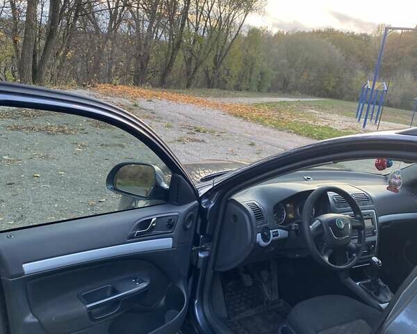 Серый Шкода Октавия, объемом двигателя 1.6 л и пробегом 261 тыс. км за 7850 $, фото 13 на Automoto.ua