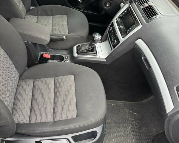 Серый Шкода Октавия, объемом двигателя 1.2 л и пробегом 260 тыс. км за 7050 $, фото 10 на Automoto.ua