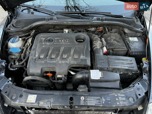 Серый Шкода Октавия, объемом двигателя 1.99 л и пробегом 270 тыс. км за 9000 $, фото 17 на Automoto.ua