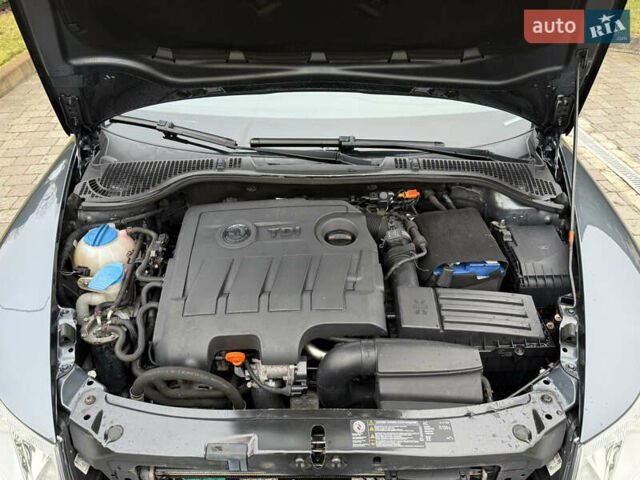 Серый Шкода Октавия, объемом двигателя 1.6 л и пробегом 248 тыс. км за 8350 $, фото 60 на Automoto.ua