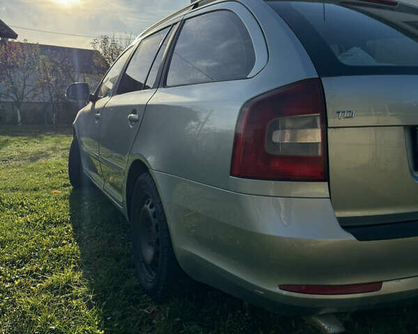 Серый Шкода Октавия, объемом двигателя 1.6 л и пробегом 311 тыс. км за 6400 $, фото 9 на Automoto.ua