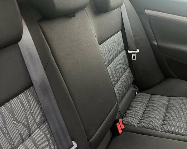 Сірий Шкода Октавія, об'ємом двигуна 2 л та пробігом 184 тис. км за 11300 $, фото 19 на Automoto.ua