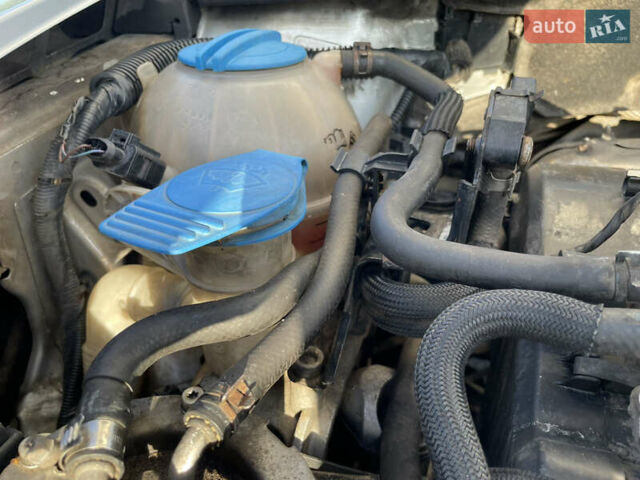 Серый Шкода Октавия, объемом двигателя 1.6 л и пробегом 295 тыс. км за 6800 $, фото 36 на Automoto.ua