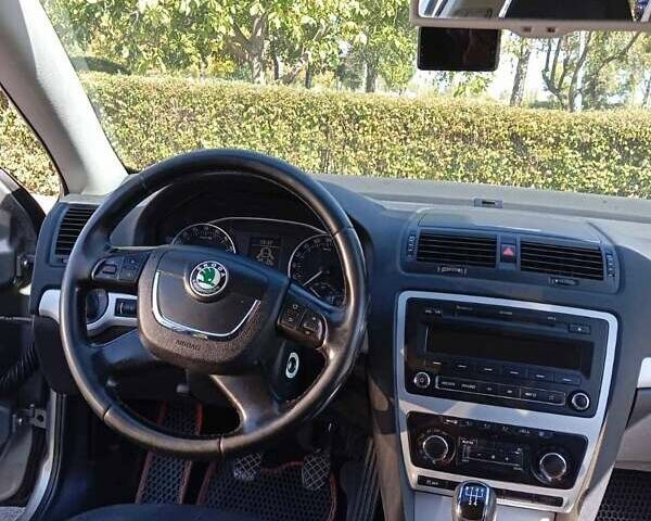 Сірий Шкода Октавія, об'ємом двигуна 1.6 л та пробігом 238 тис. км за 8400 $, фото 9 на Automoto.ua
