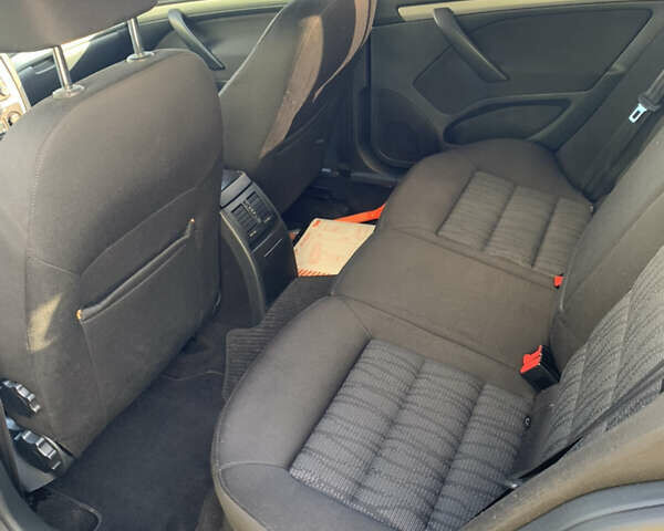 Серый Шкода Октавия, объемом двигателя 1.6 л и пробегом 268 тыс. км за 7300 $, фото 7 на Automoto.ua