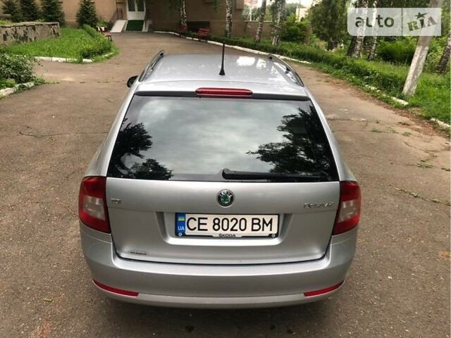 Шкода Октавія 2011 у Чернівцях на Automoto.ua Сірий Шкода Октавія, об'ємом двигуна 1.6 л та пробігом 301 тис. км за 4900 $, фото 4 на Automoto.ua