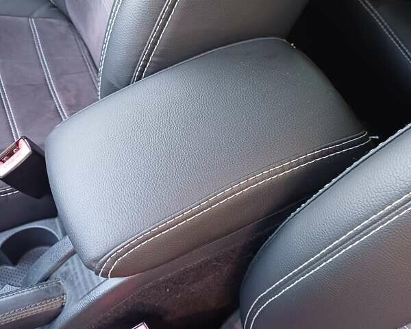 Серый Шкода Октавия, объемом двигателя 1.6 л и пробегом 235 тыс. км за 8800 $, фото 70 на Automoto.ua