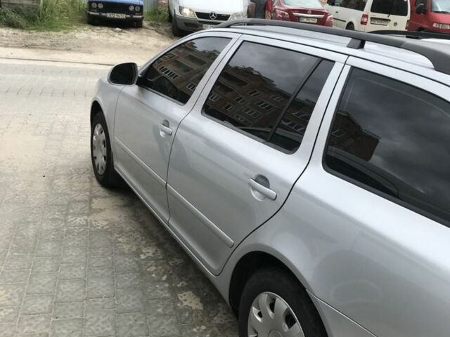 Сірий Шкода Октавія, об'ємом двигуна 1.6 л та пробігом 241 тис. км за 8048 $, фото 3 на Automoto.ua