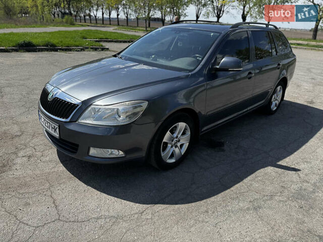 Серый Шкода Октавия, объемом двигателя 1.6 л и пробегом 253 тыс. км за 8850 $, фото 8 на Automoto.ua
