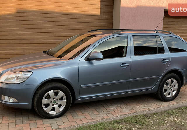 Сірий Шкода Октавія, об'ємом двигуна 1.39 л та пробігом 159 тис. км за 7999 $, фото 9 на Automoto.ua