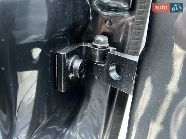 Серый Шкода Октавия, объемом двигателя 2 л и пробегом 211 тыс. км за 12950 $, фото 133 на Automoto.ua