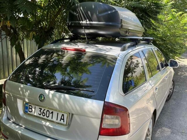 Серый Шкода Октавия, объемом двигателя 2 л и пробегом 305 тыс. км за 6800 $, фото 1 на Automoto.ua