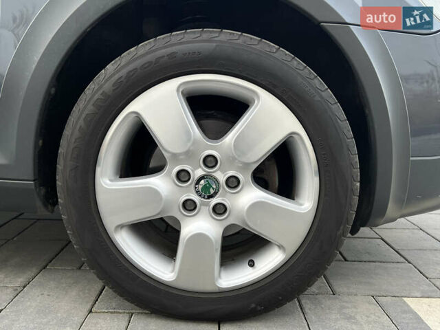 Серый Шкода Октавия, объемом двигателя 2 л и пробегом 211 тыс. км за 13200 $, фото 48 на Automoto.ua