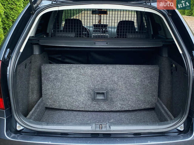 Шкода Октавия 2011 в Мукачеве на Automoto.ua Серый Шкода Октавия, объемом двигателя 1.6 л и пробегом 273 тыс. км за 8000 $, фото 51 на Automoto.ua