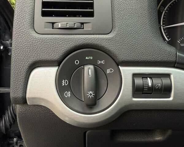 Серый Шкода Октавия, объемом двигателя 0 л и пробегом 177 тыс. км за 11850 $, фото 66 на Automoto.ua