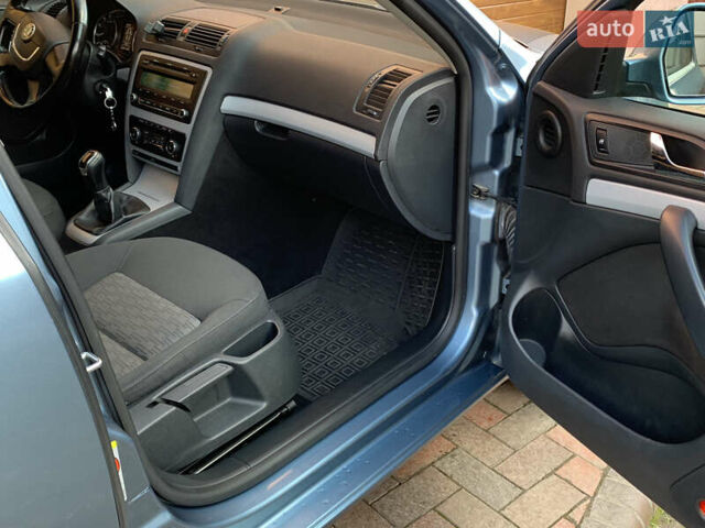Сірий Шкода Октавія, об'ємом двигуна 1.39 л та пробігом 159 тис. км за 7999 $, фото 26 на Automoto.ua