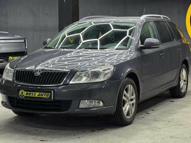 Серый Шкода Октавия, объемом двигателя 1.8 л и пробегом 276 тыс. км за 8800 $, фото 2 на Automoto.ua