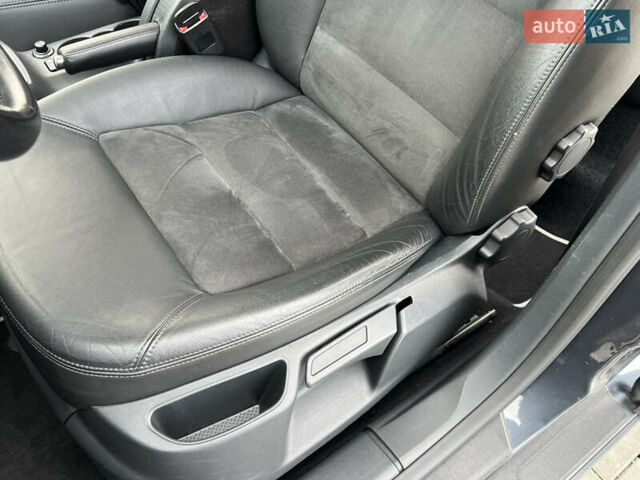 Серый Шкода Октавия, объемом двигателя 2 л и пробегом 211 тыс. км за 13200 $, фото 65 на Automoto.ua