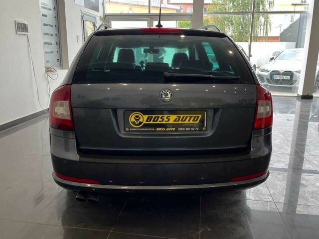 Серый Шкода Октавия, объемом двигателя 2 л и пробегом 263 тыс. км за 9000 $, фото 5 на Automoto.ua