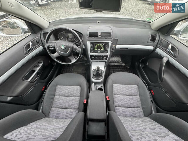 Серый Шкода Октавия, объемом двигателя 1.6 л и пробегом 236 тыс. км за 9900 $, фото 13 на Automoto.ua