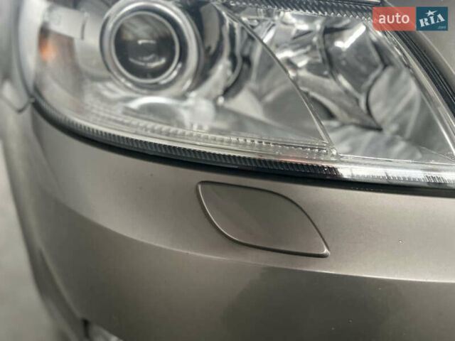 Сірий Шкода Октавія, об'ємом двигуна 1.6 л та пробігом 208 тис. км за 9150 $, фото 27 на Automoto.ua