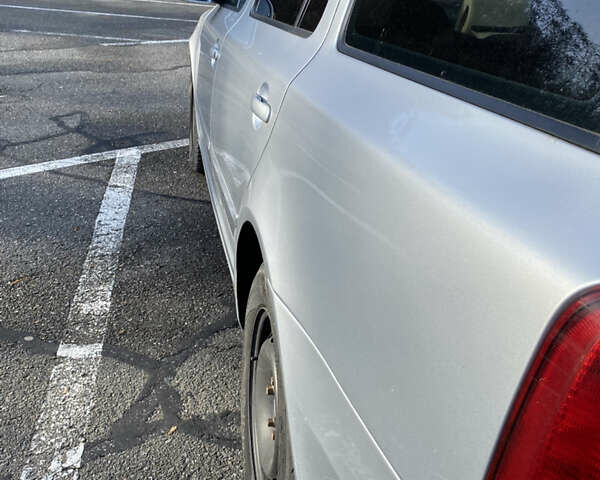 Серый Шкода Октавия, объемом двигателя 1.6 л и пробегом 304 тыс. км за 6800 $, фото 3 на Automoto.ua