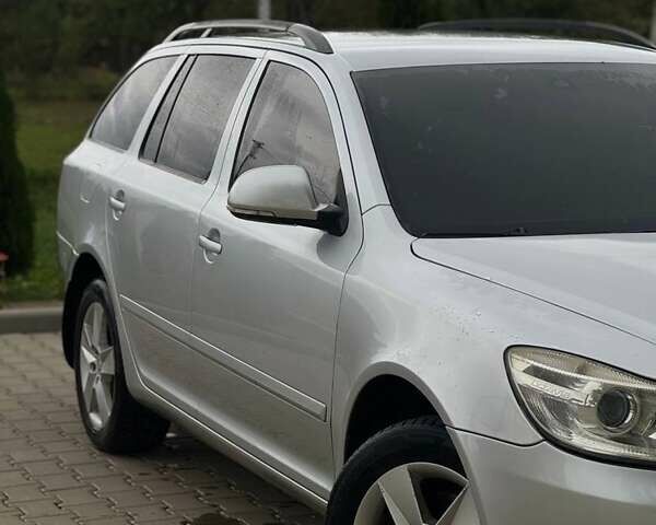 Серый Шкода Октавия, объемом двигателя 2 л и пробегом 270 тыс. км за 8400 $, фото 1 на Automoto.ua