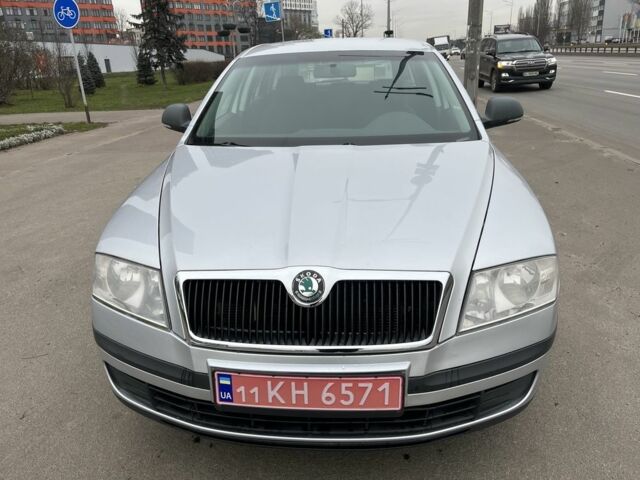 Серый Шкода Октавия, объемом двигателя 1.6 л и пробегом 219 тыс. км за 6900 $, фото 1 на Automoto.ua