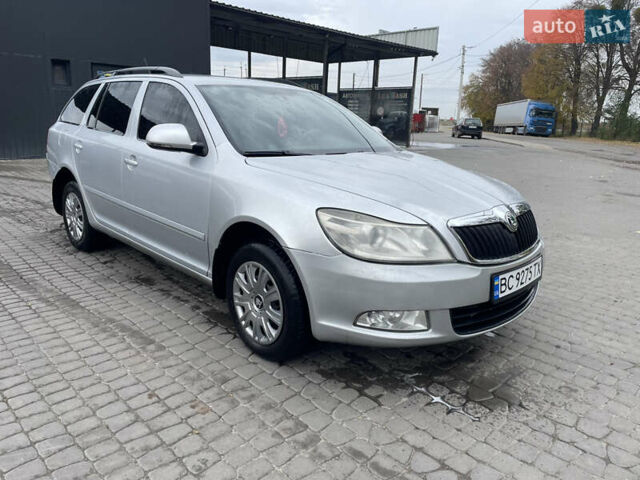 Шкода Октавия 2011 в Львове на Automoto.ua Серый Шкода Октавия, объемом двигателя 1.8 л и пробегом 238 тыс. км за 6999 $, фото 7 на Automoto.ua