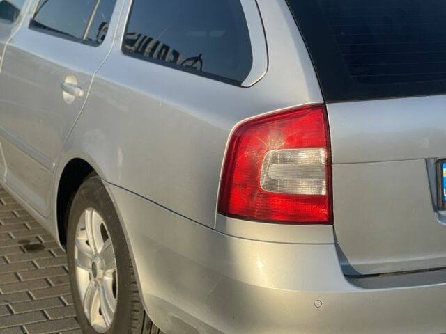 Сірий Шкода Октавія, об'ємом двигуна 1.6 л та пробігом 295 тис. км за 7800 $, фото 3 на Automoto.ua