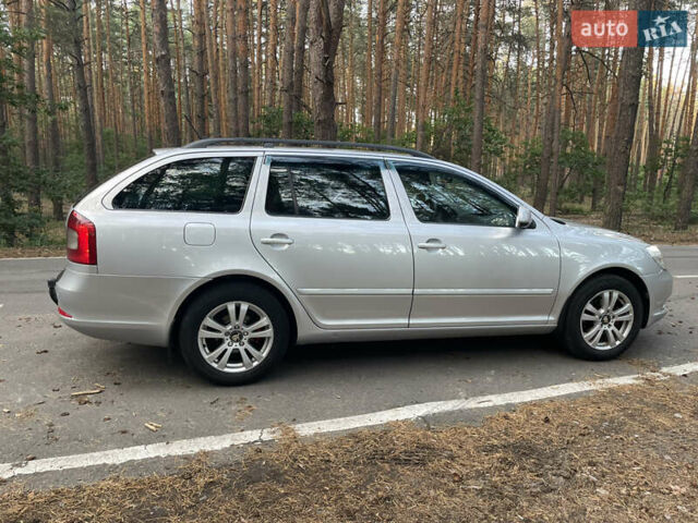 Серый Шкода Октавия, объемом двигателя 1.6 л и пробегом 295 тыс. км за 6800 $, фото 2 на Automoto.ua