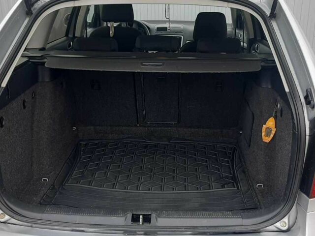 Серый Шкода Октавия, объемом двигателя 1.6 л и пробегом 235 тыс. км за 7400 $, фото 7 на Automoto.ua