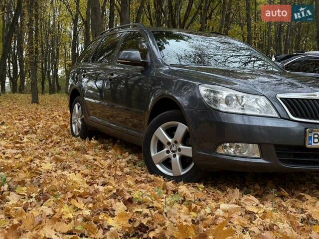 Серый Шкода Октавия, объемом двигателя 1.6 л и пробегом 280 тыс. км за 8000 $, фото 4 на Automoto.ua
