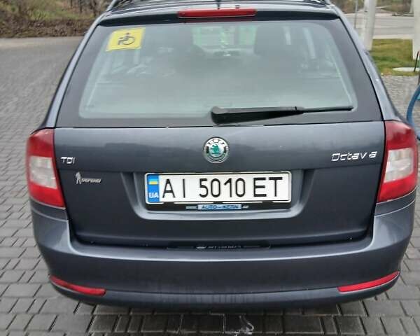 Серый Шкода Октавия, объемом двигателя 1.6 л и пробегом 247 тыс. км за 8200 $, фото 3 на Automoto.ua