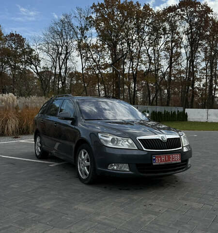 Сірий Шкода Октавія, об'ємом двигуна 1.8 л та пробігом 232 тис. км за 7300 $, фото 3 на Automoto.ua
