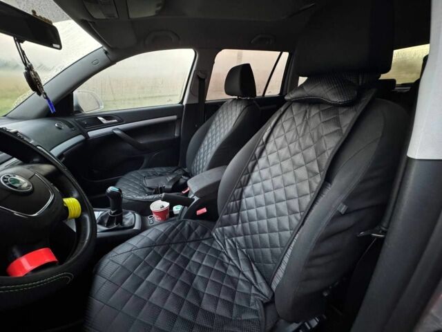 Сірий Шкода Октавія, об'ємом двигуна 1.6 л та пробігом 350 тис. км за 7544 $, фото 6 на Automoto.ua