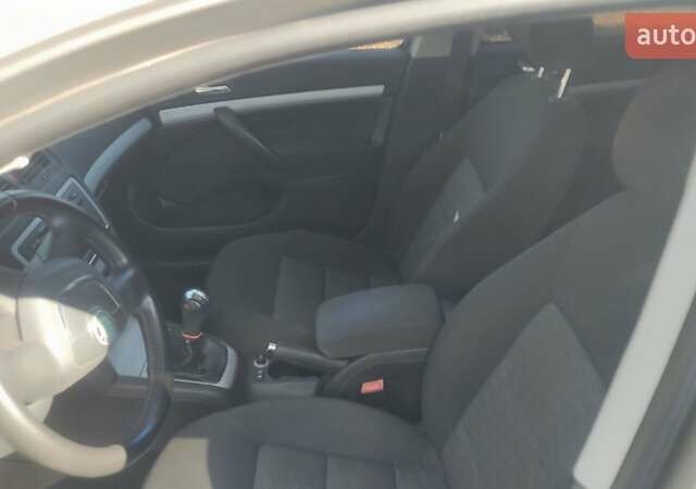 Серый Шкода Октавия, объемом двигателя 1.6 л и пробегом 264 тыс. км за 6999 $, фото 28 на Automoto.ua