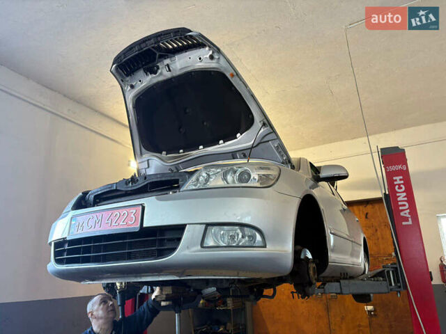 Серый Шкода Октавия, объемом двигателя 1.6 л и пробегом 208 тыс. км за 9500 $, фото 15 на Automoto.ua