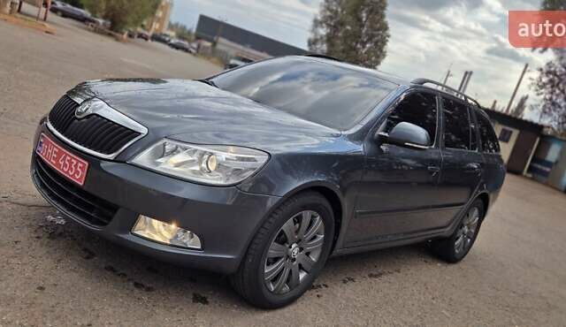 Серый Шкода Октавия, объемом двигателя 1.6 л и пробегом 194 тыс. км за 10500 $, фото 16 на Automoto.ua