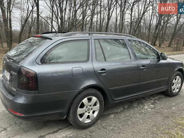 Серый Шкода Октавия, объемом двигателя 1.6 л и пробегом 306 тыс. км за 7800 $, фото 3 на Automoto.ua