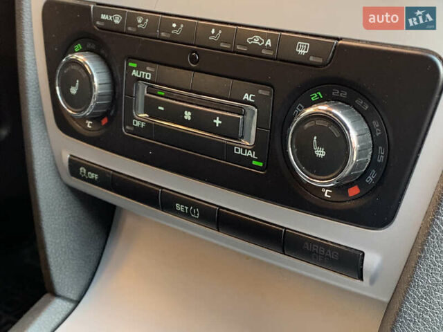 Сірий Шкода Октавія, об'ємом двигуна 1.39 л та пробігом 159 тис. км за 7999 $, фото 34 на Automoto.ua