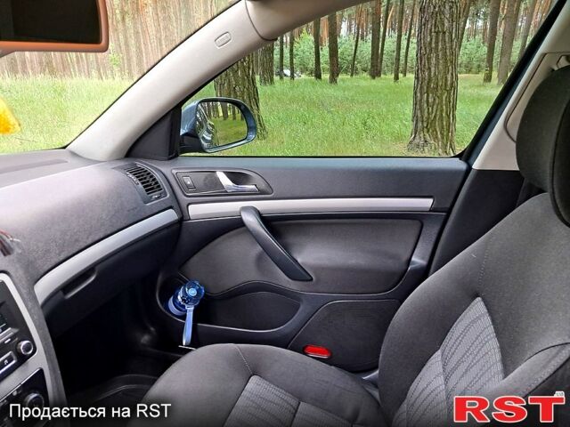 Серый Шкода Октавия, объемом двигателя 1.6 л и пробегом 300 тыс. км за 8500 $, фото 8 на Automoto.ua