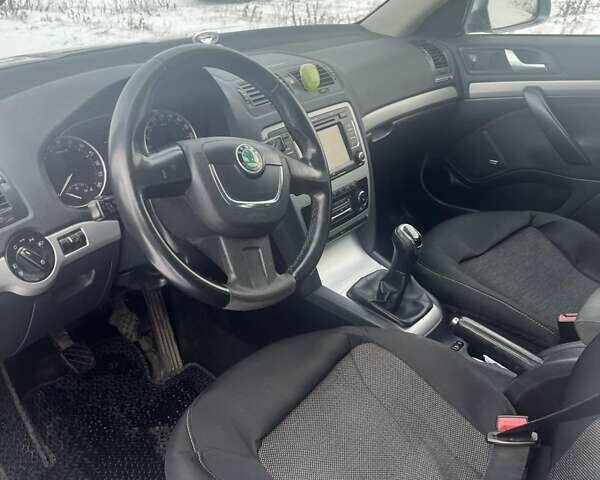 Серый Шкода Октавия, объемом двигателя 1.6 л и пробегом 285 тыс. км за 8400 $, фото 19 на Automoto.ua