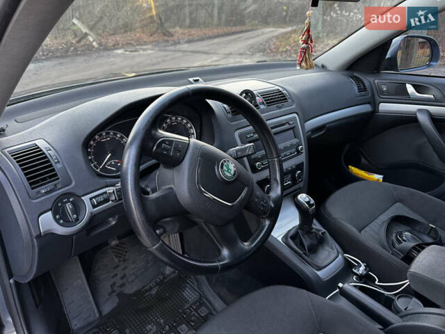 Серый Шкода Октавия, объемом двигателя 1.99 л и пробегом 270 тыс. км за 9000 $, фото 11 на Automoto.ua