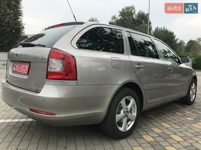 Шкода Октавия 2011 в Луцке на Automoto.ua Серый Шкода Октавия, объемом двигателя 0 л и пробегом 187 тыс. км за 7850 $, фото 8 на Automoto.ua